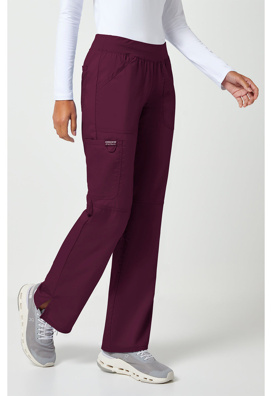 Pull-on broek met middelhoge taille en rechte pijpen met elastische tailleband en cargozak WWE110