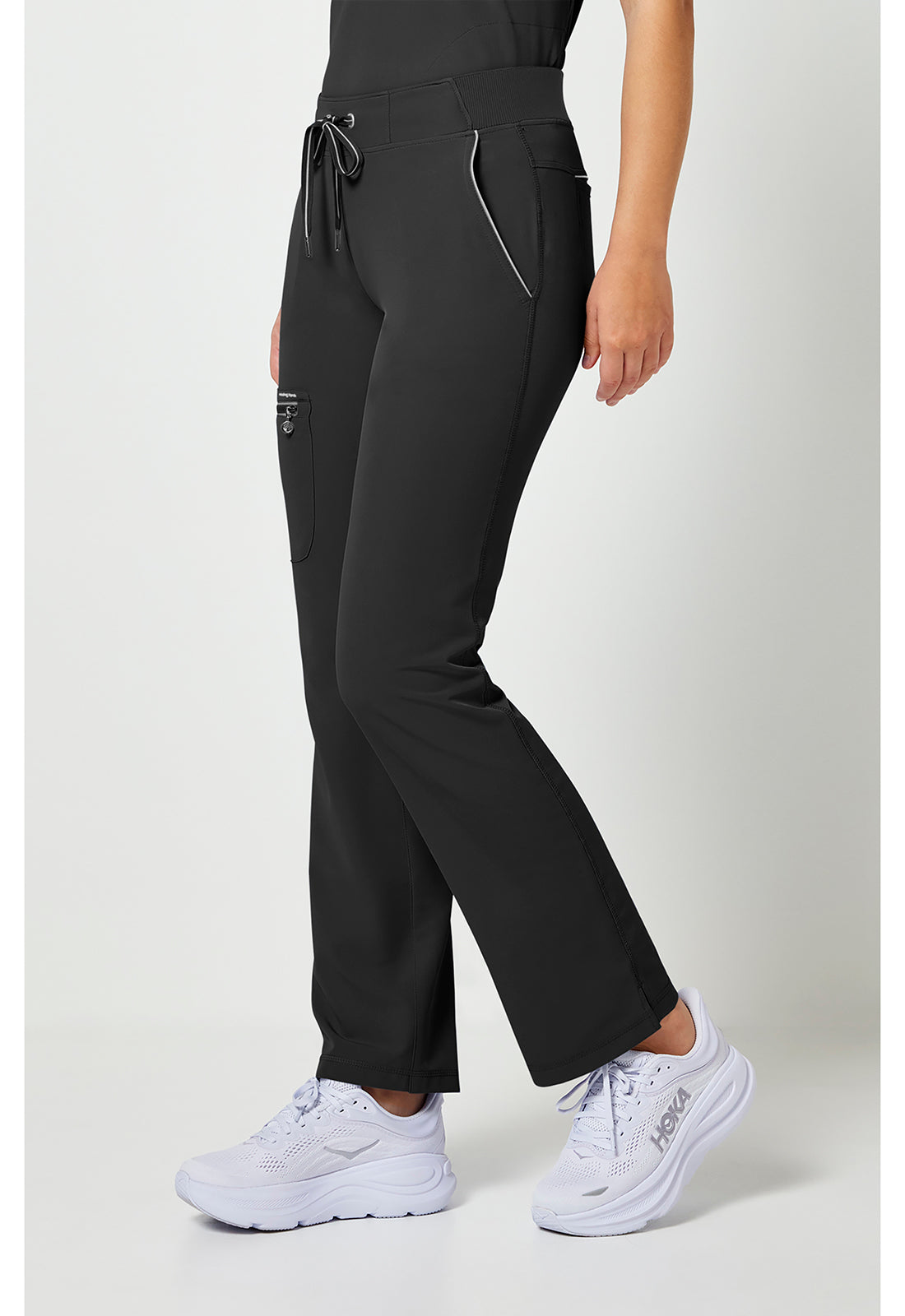 Nisha Pant met middelhoge taille en rechte pijpen met stretchmateriaal