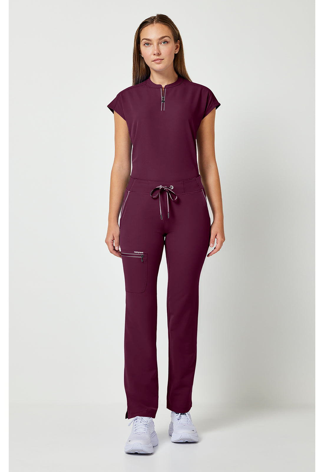 Nisha Pant met middelhoge taille en rechte pijpen met stretchmateriaal