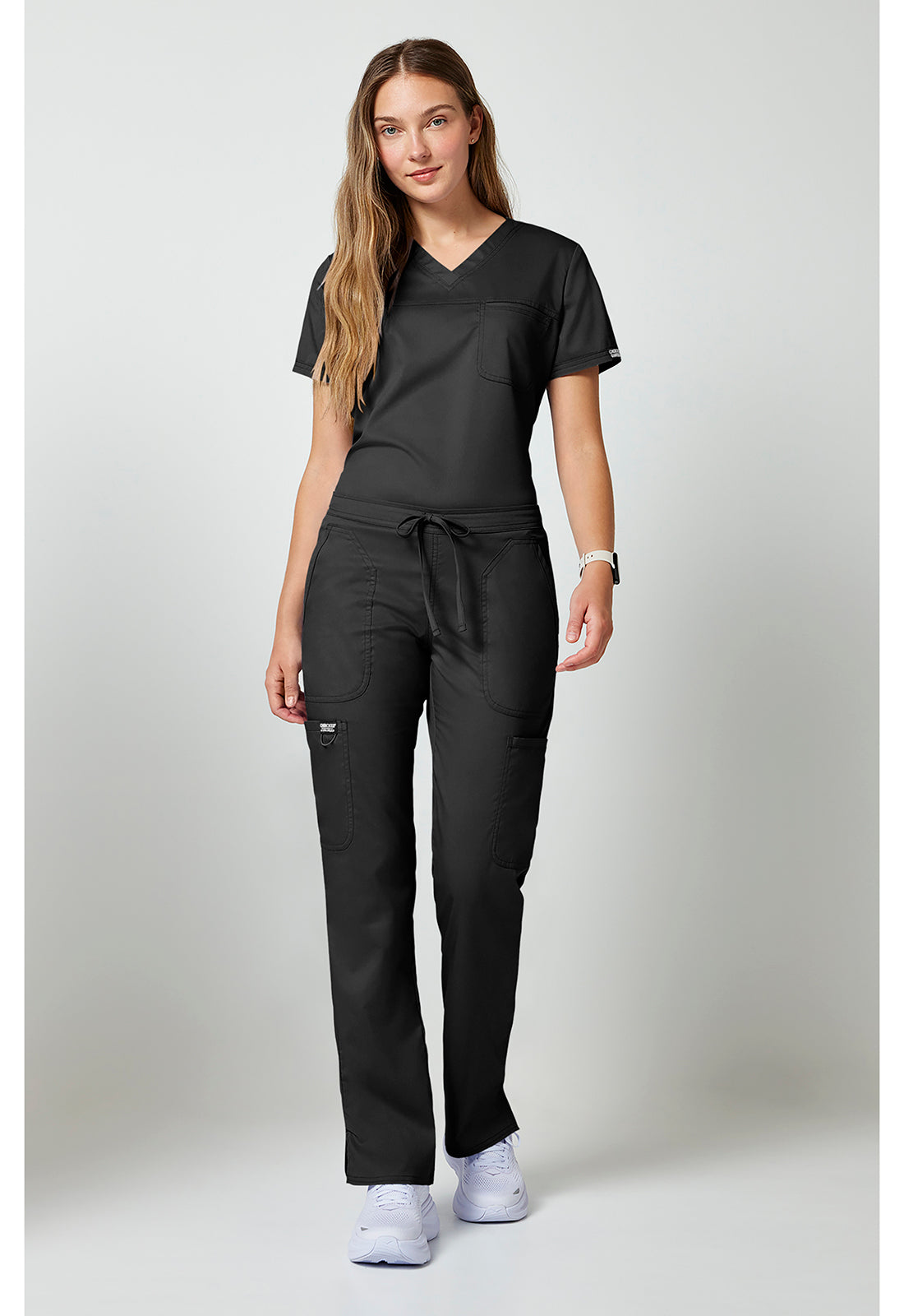 Mid-rise jeans met gematigde uitlopende pijpen en trekkoord met cargozakken en 2-way stretch WWE120