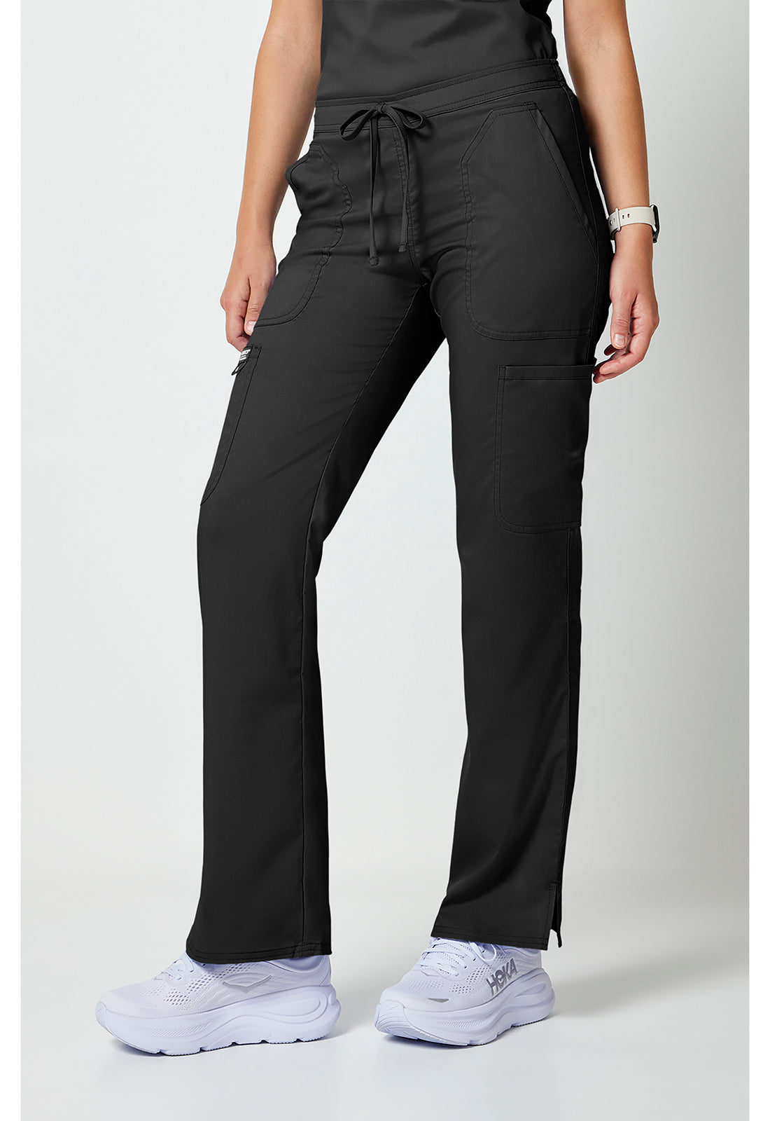 Mid-rise jeans met gematigde uitlopende pijpen en trekkoord met cargozakken en 2-way stretch WWE120