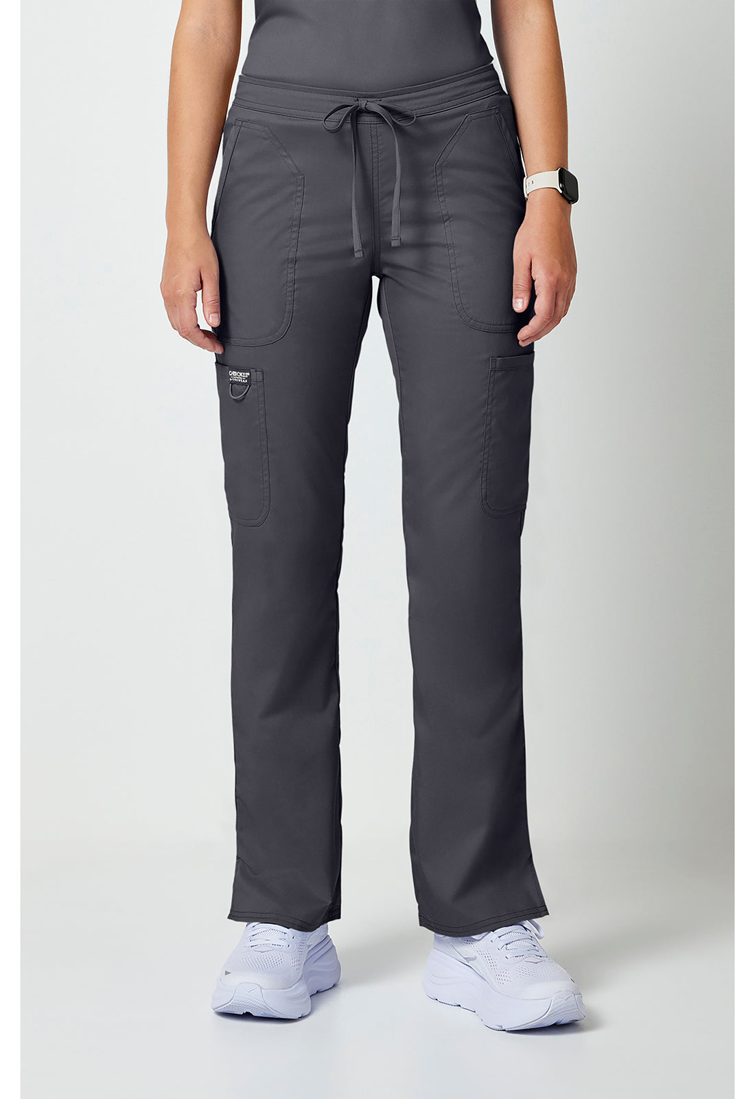 Mid-rise jeans met gematigde uitlopende pijpen en trekkoord met cargozakken en 2-way stretch WWE120