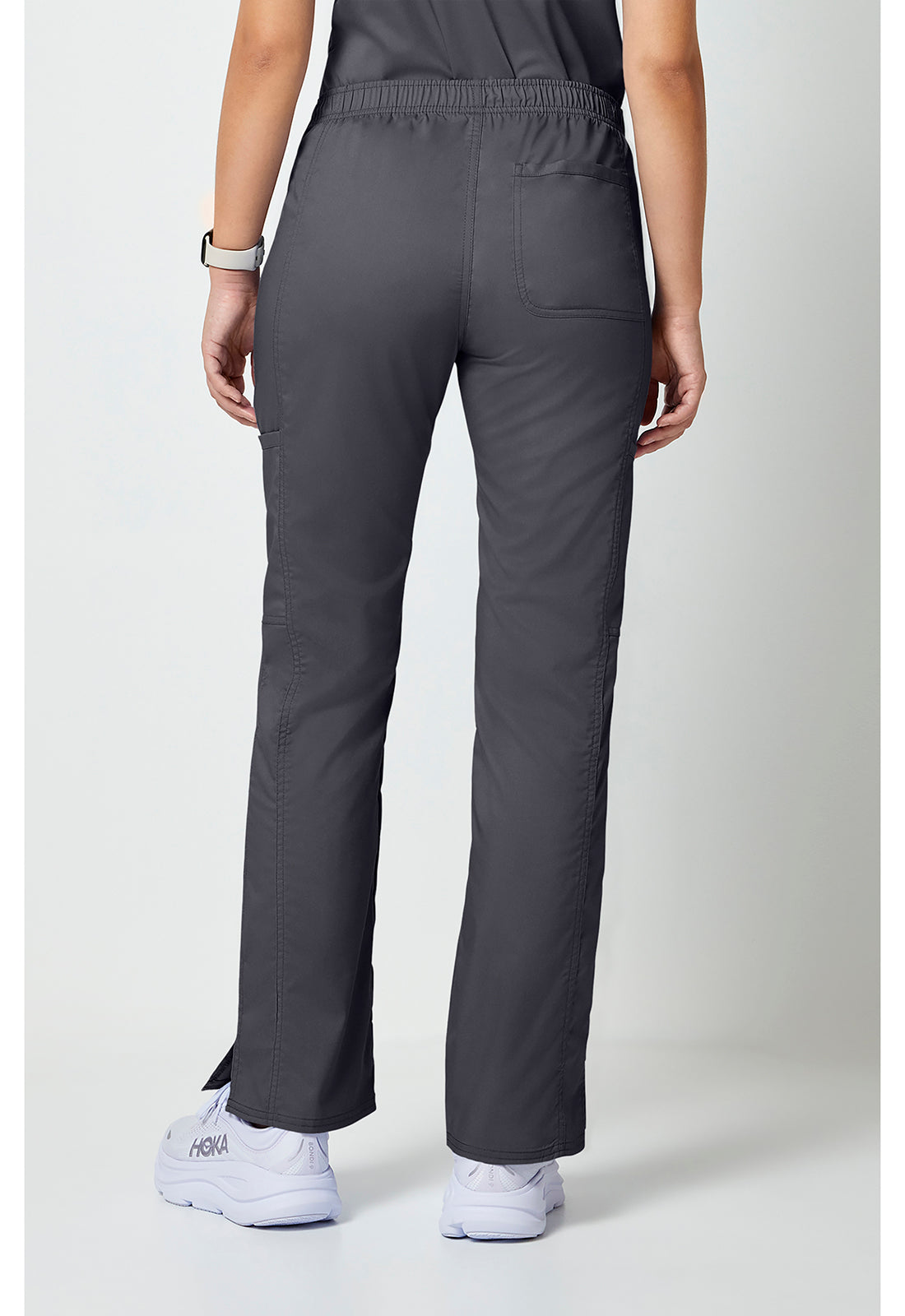 Mid-rise jeans met gematigde uitlopende pijpen en trekkoord met cargozakken en 2-way stretch WWE120