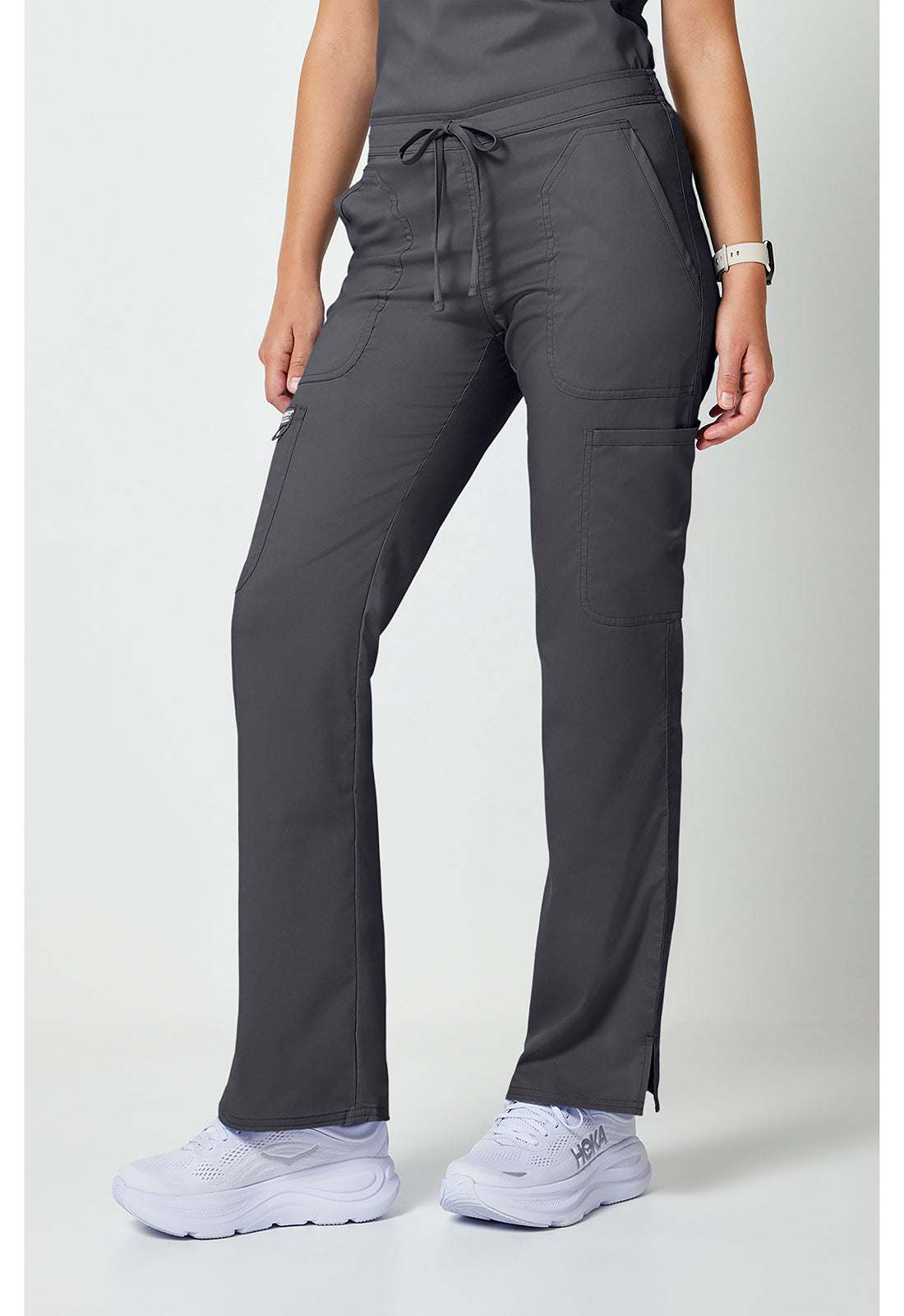 Mid-rise jeans met gematigde uitlopende pijpen en trekkoord met cargozakken en 2-way stretch WWE120