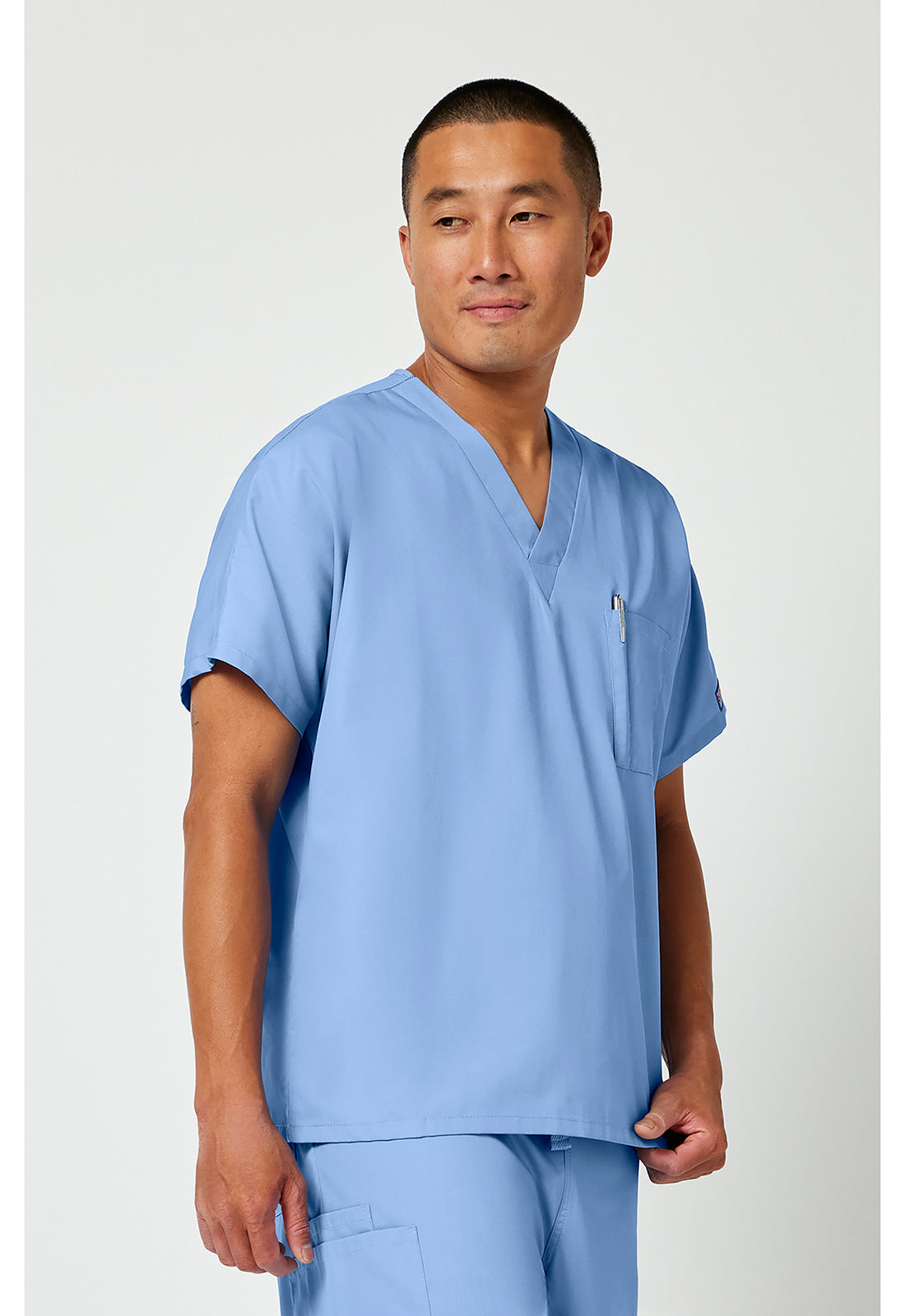 Cherokee Workwear Unisex tuniek met V-hals met vleermuismouwen en borstzak WWE4777
