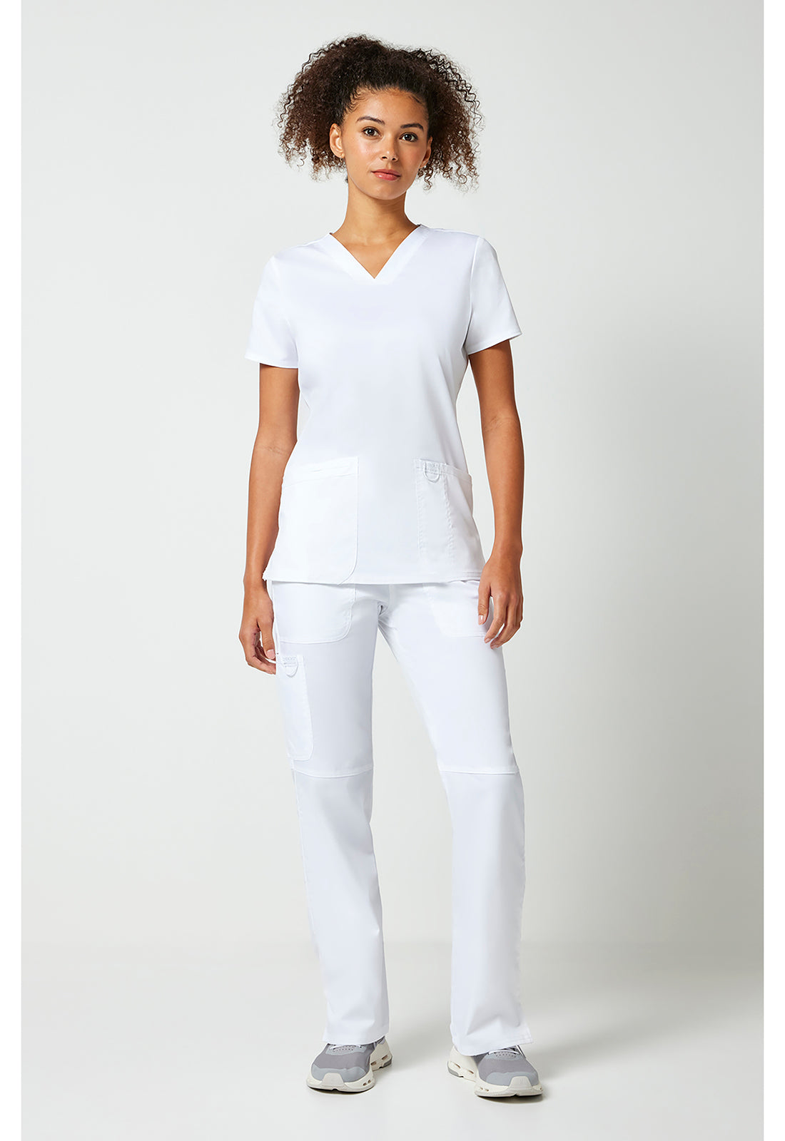 Cherokee Workwear Top met V-hals met prinsessennaden, instrumentlus en 2-way stretch WWE620